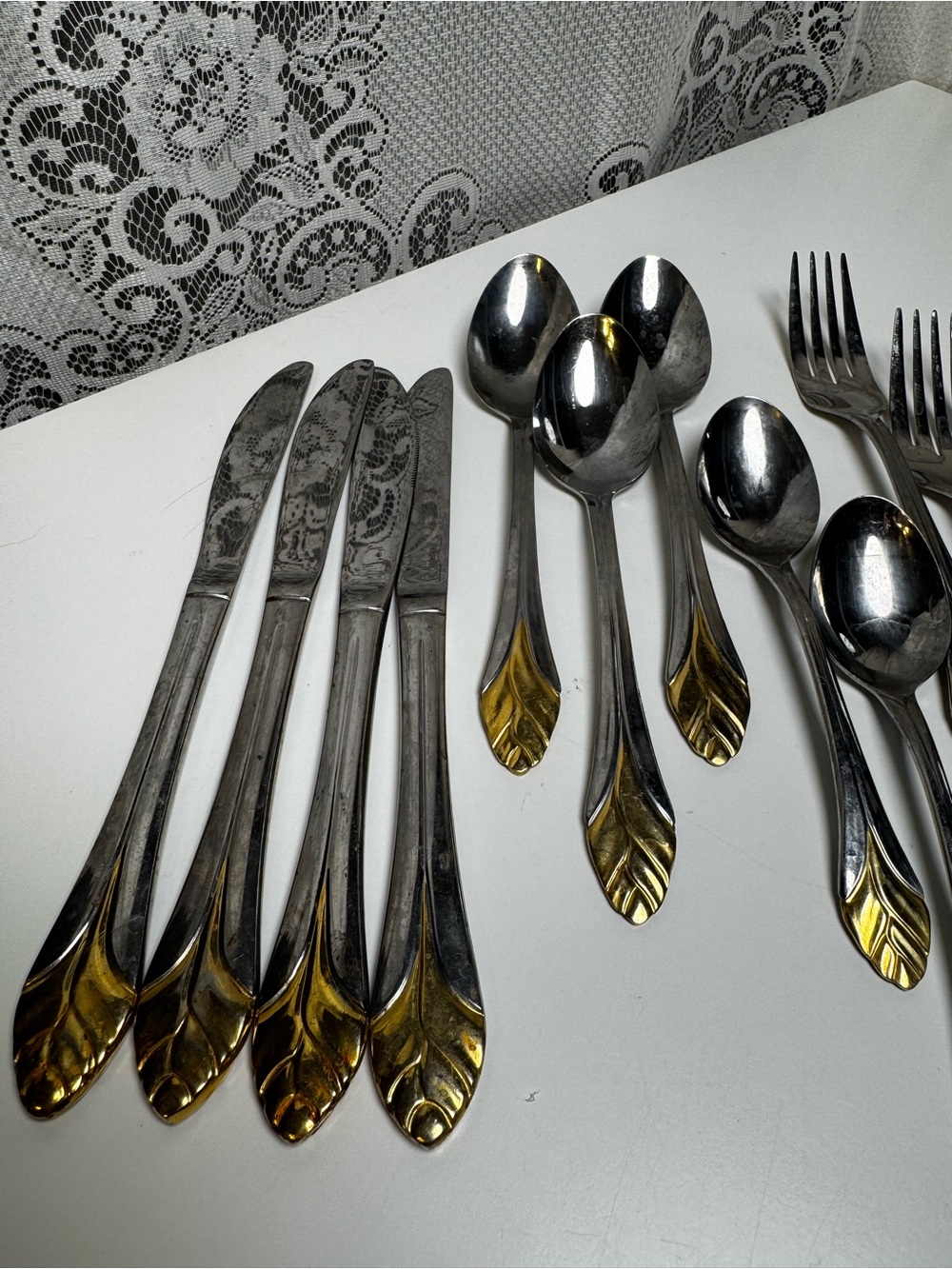 19PC Wallace Silversmiths Golden Corsica Stainless Flatware Replacement Lot - Picture 2 of 5